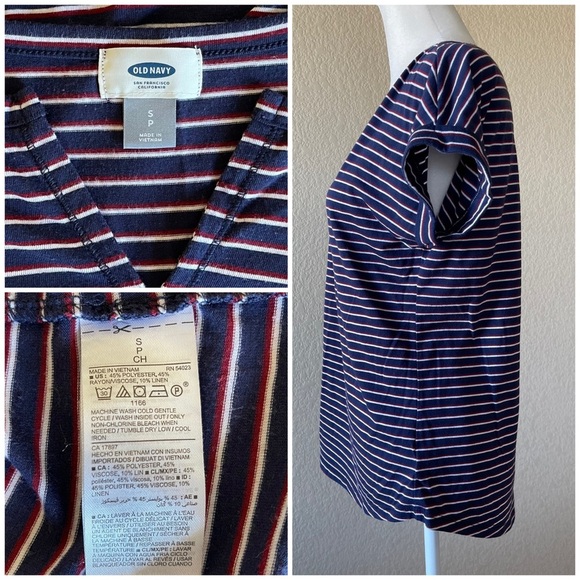 Old Navy split neck cap sleeve top - small - Picture 2 of 2